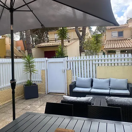 Pinede - Proche Naturiste Apartman *